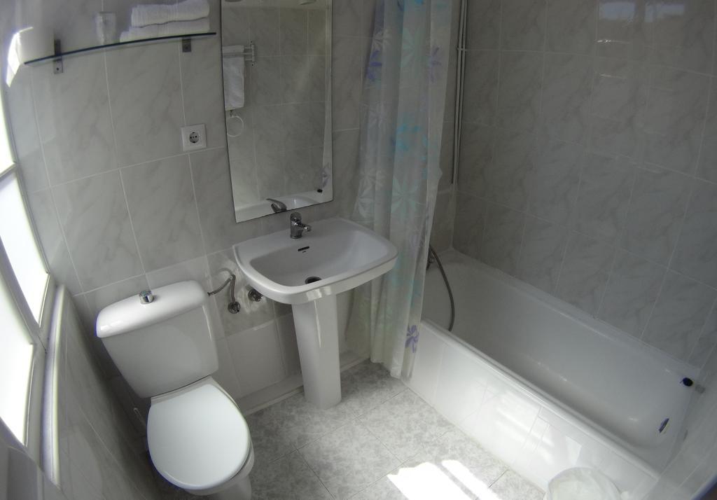 La Mimosa Guesthouse Palma de Mallorca Pokoj fotografie